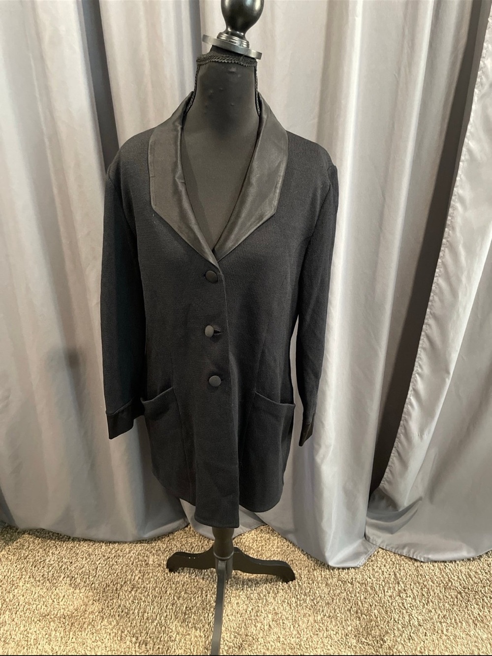 st. John evening by Marie Gray button-down sweater coat size 10